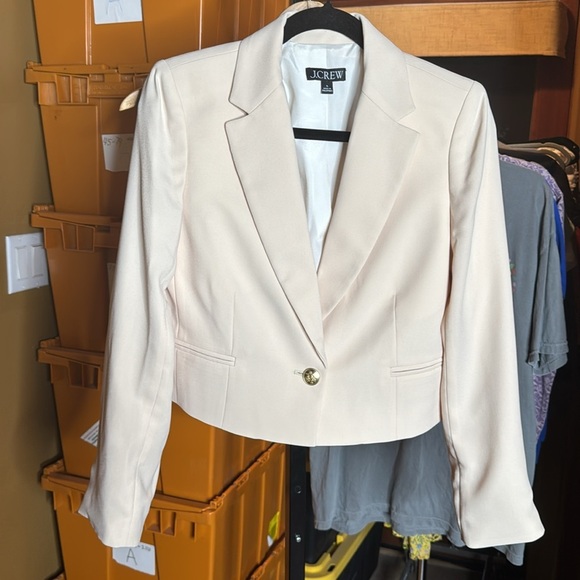 NWOT J. Crew Cropped Blazer in City Crepe Raw Cashew Size 4 - Picture 3 of 11